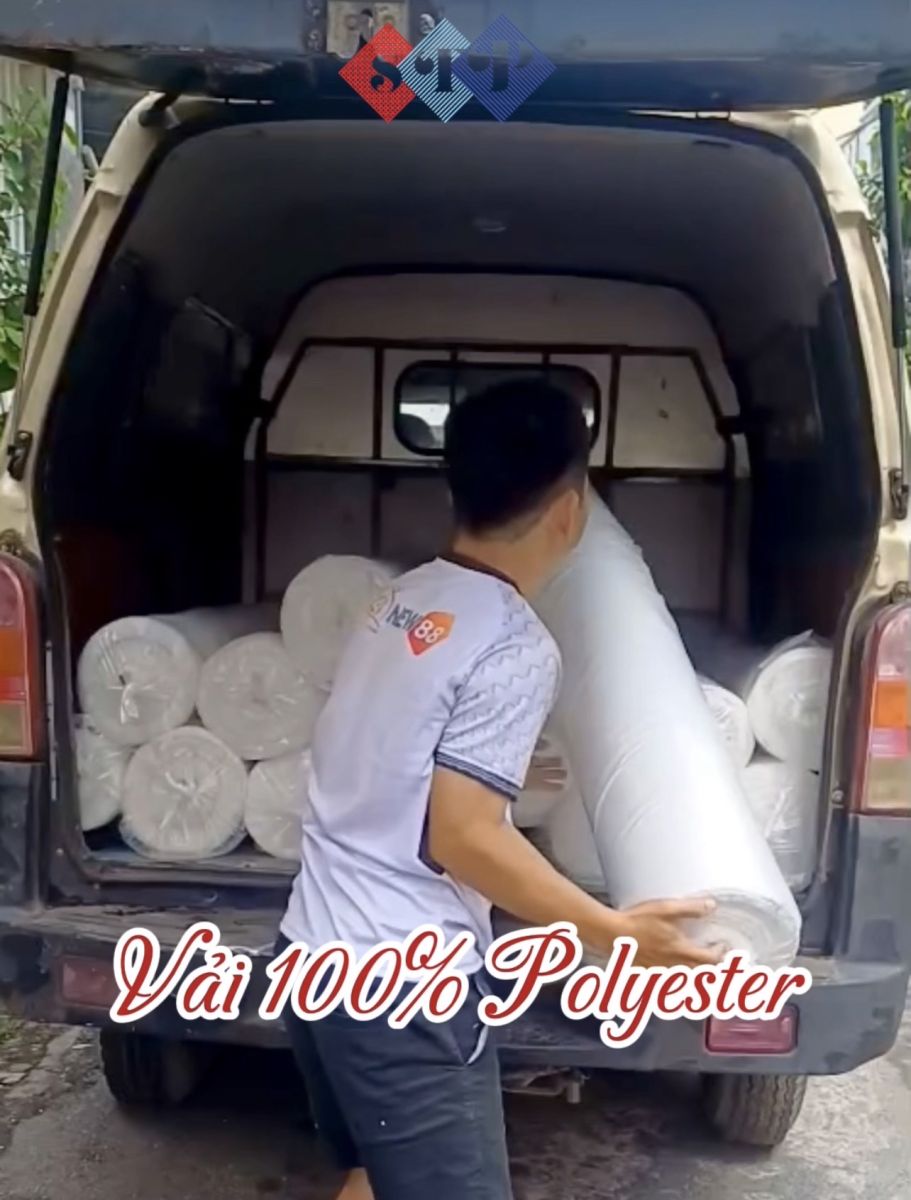 Lên Hàng Vải 100% Polyester Cho Xưởng May