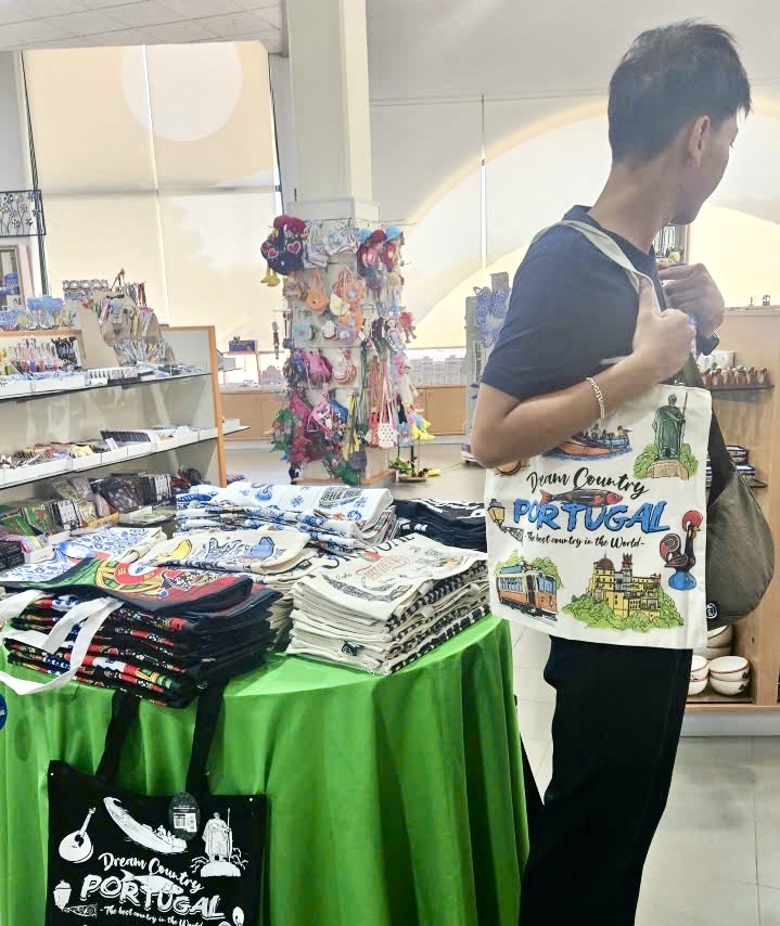 Túi canvas lan tỏa tinh thần sống xanh