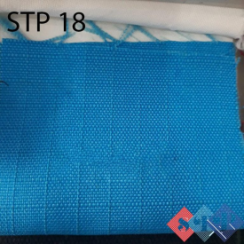 Vải polyester có chất liệu 100% poly sọc caro hồ pu